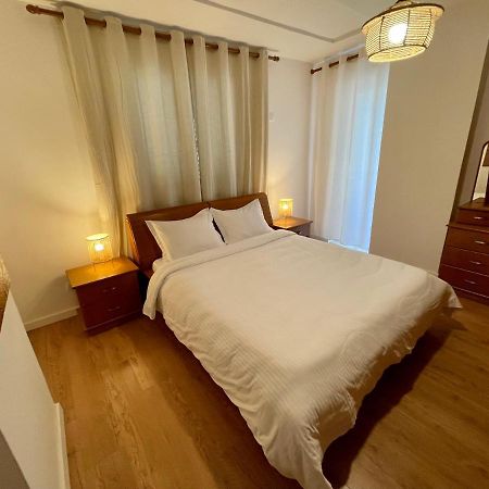 Proper Apartment 1 Tiranë Luaran gambar